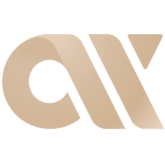 体操运动员在训练中展现高难度动作，备战大赛.